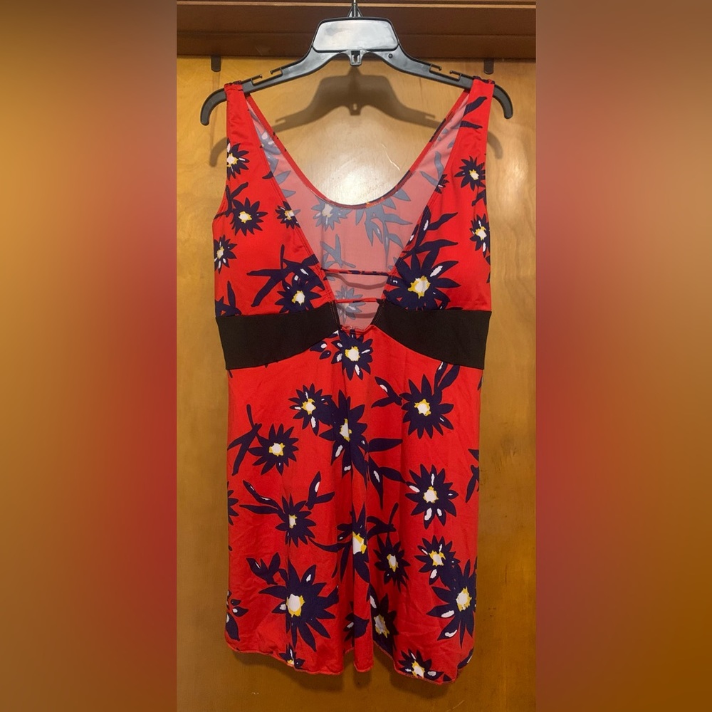 NWT Swim Buzz M/2X One Piece Swimsuit